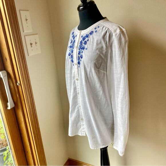 EDDIE BAUER White Button Down Top Shirt Blue Embroidered Floral Cotton - Picture 7 of 12